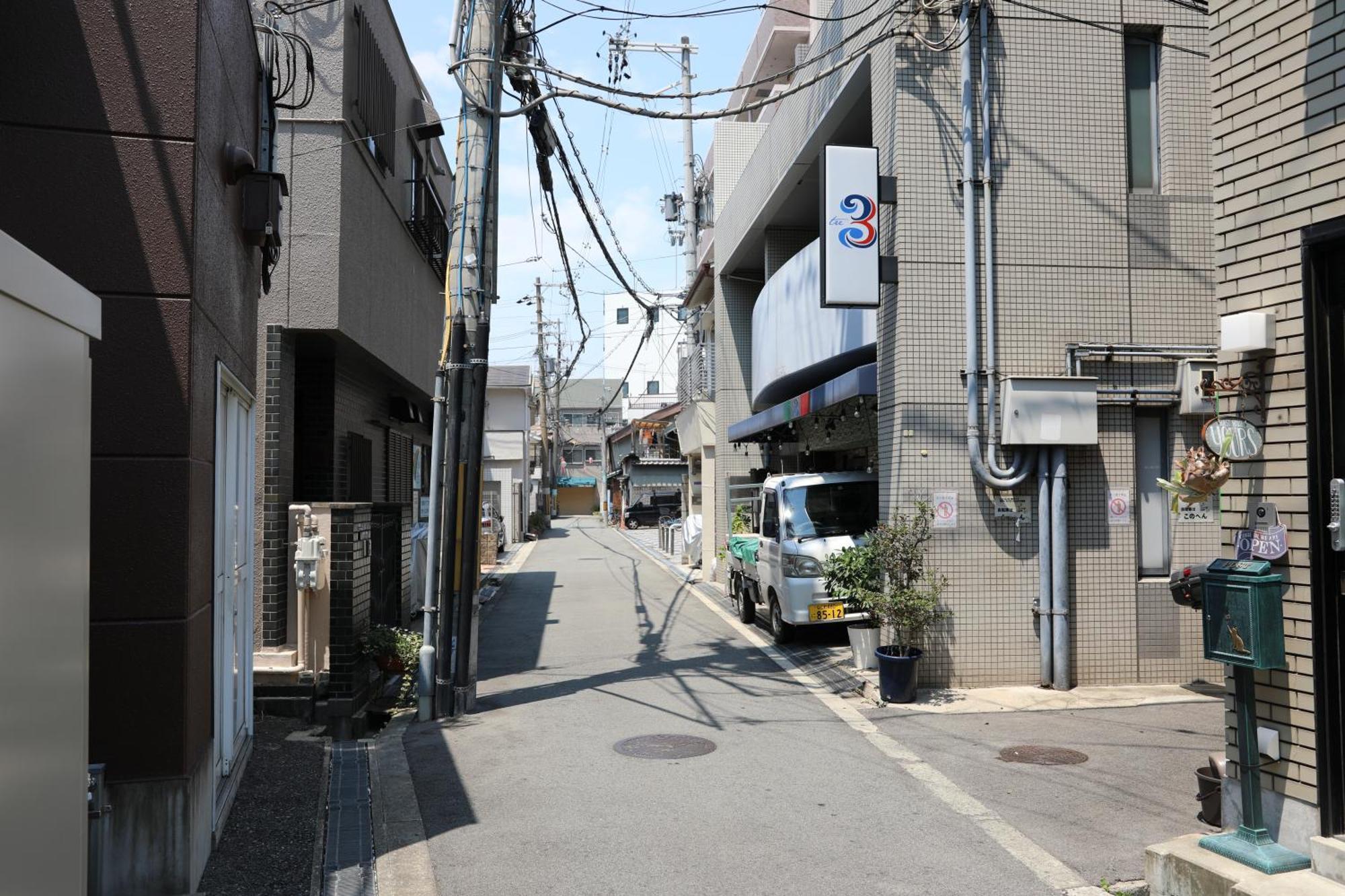Guesthouse Yours Osaka Exterior photo