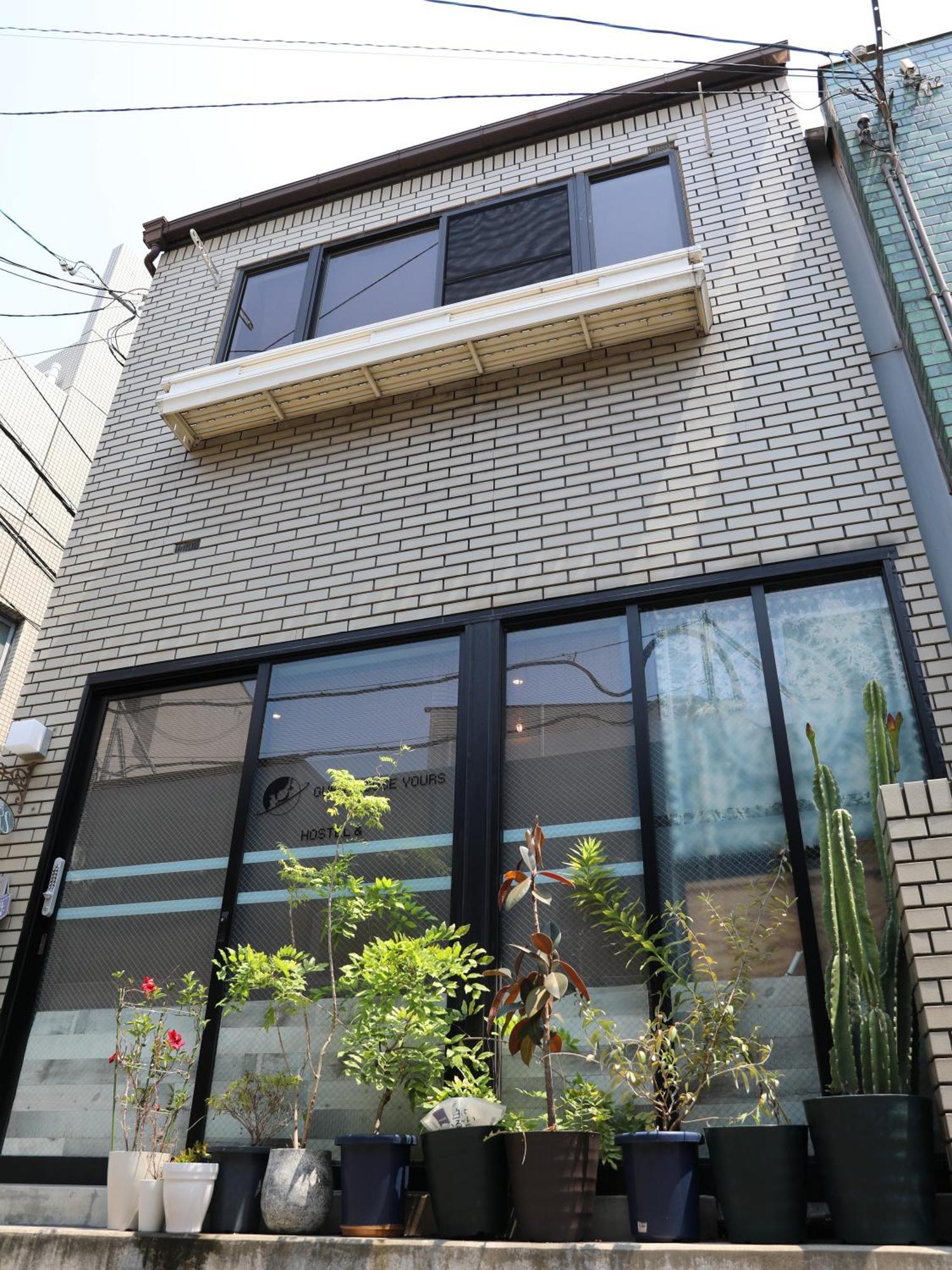 Guesthouse Yours Osaka Exterior photo